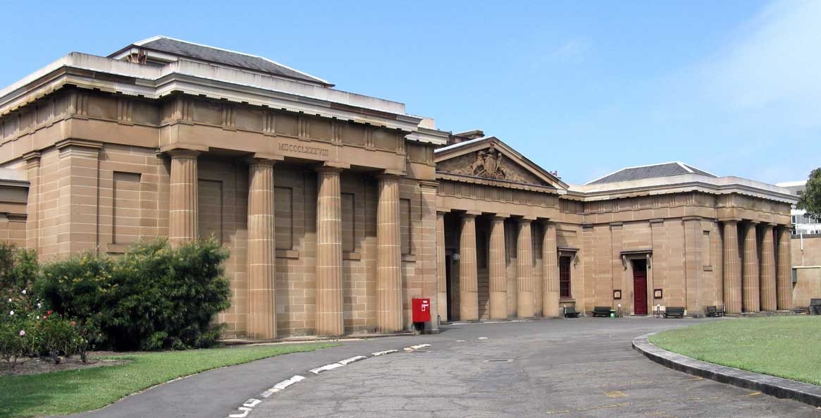 Darlinghurst courthouse central building opened 8 Feb 1842. Side-wings were added during the 1880s. Photo: Peter de Waal Darlinghurst courthouse central building opened 8 Feb 1842. Side-wings were added during the 1880s. Photo: Peter de Waal