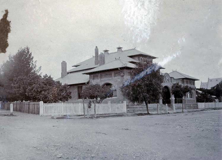 Parkes courthouse, built 1895. Photo ID: SRNSW 4346_a020_ a0200-00319.jpg