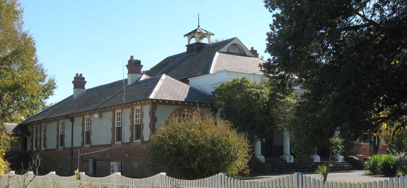 Braidwood courthouse, side view. Photo: Peter de Waal