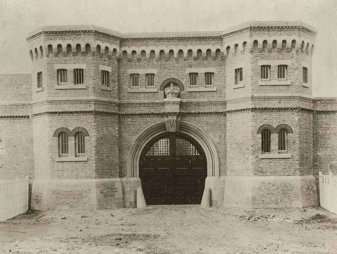 Grafton gaol entrance gate, prisoners transferred into it on 3 Nov 1893. Photo ID: SRNSW 4346_a020_a020000281.jpg