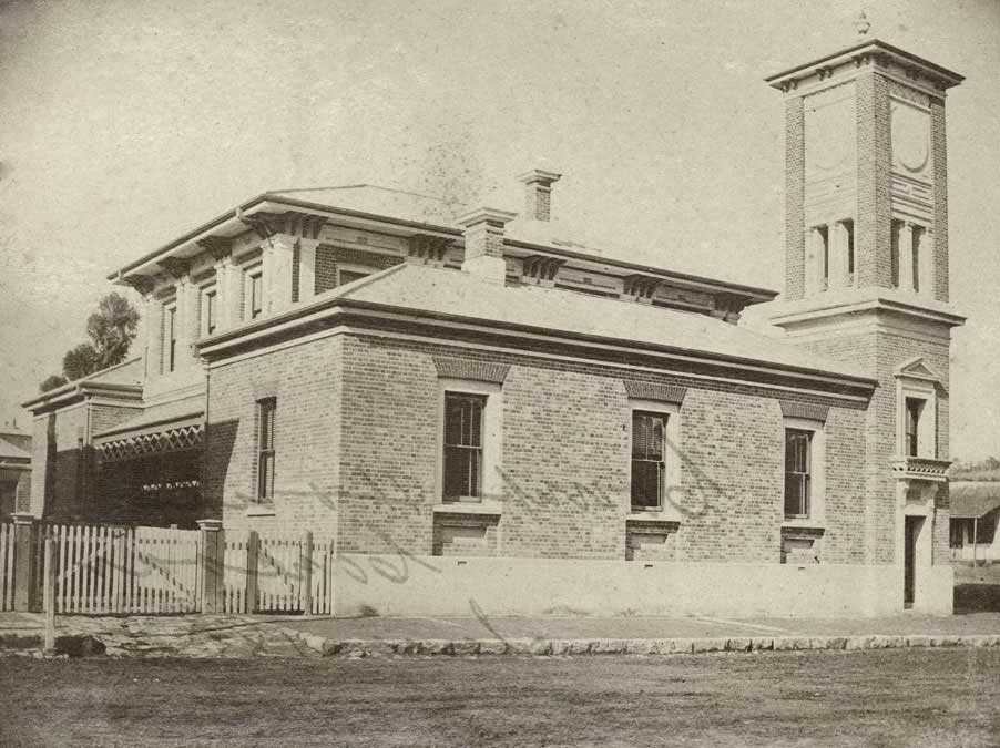 Carcoar courthouse, side facade, built 1882. Photo ID: SRNSW 4346 _a020_a020000313.jpg Carcoar courthouse, side facade, built 1882. Photo ID: SRNSW 4346 _a020_a020000313.jpg