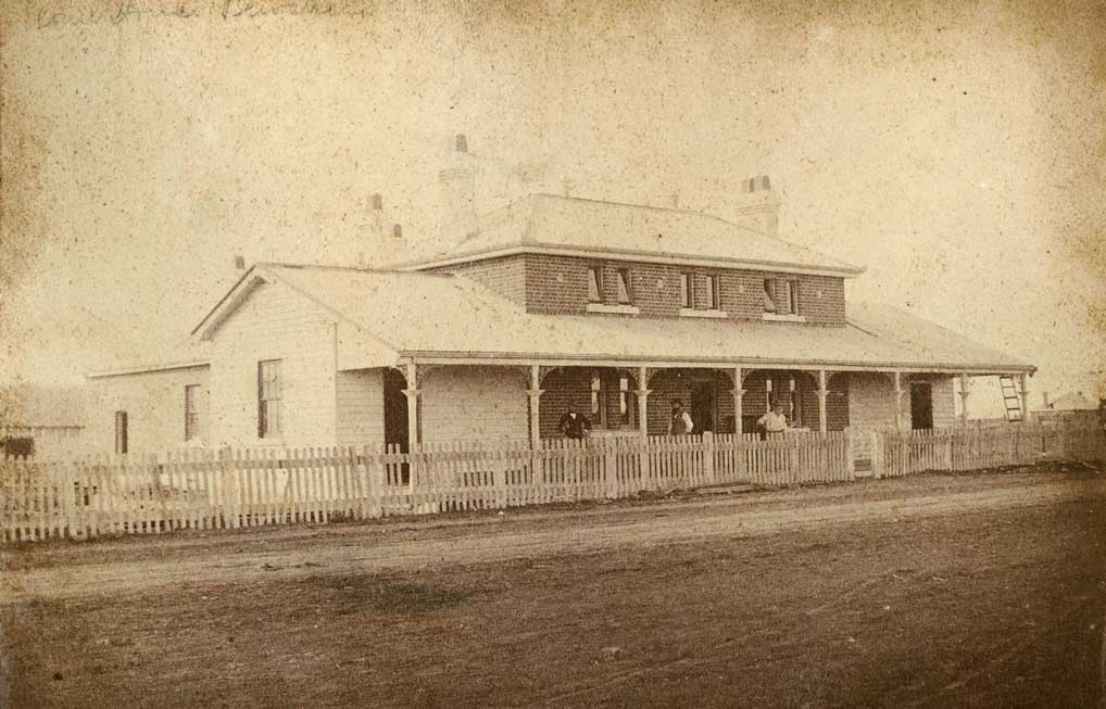 Brewarrina courthouse, built 1872. Photo ID: SRNSW 4346_a020_ a020000335.jpg Brewarrina courthouse, built 1872. Photo ID: SRNSW 4346_a020_ a020000335.jpg
