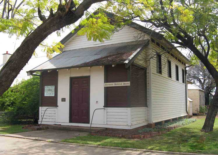 Narromine old courthouse. Photo: Peter de Waal Narromine old courthouse. Photo: Peter de Waal