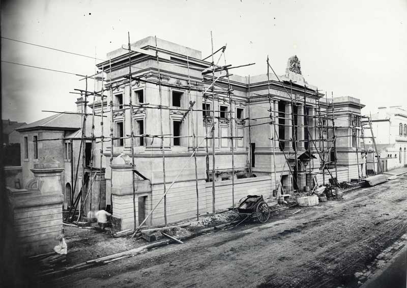 Newtown courthouse under construction during 1880s. Photo ID: SRNSW 4481_a026_000509.jpg. Reproduction: Peter de Waal Newtown courthouse under construction during 1880s. Photo ID: SRNSW 4481_a026_000509.jpg. Reproduction: Peter de Waal