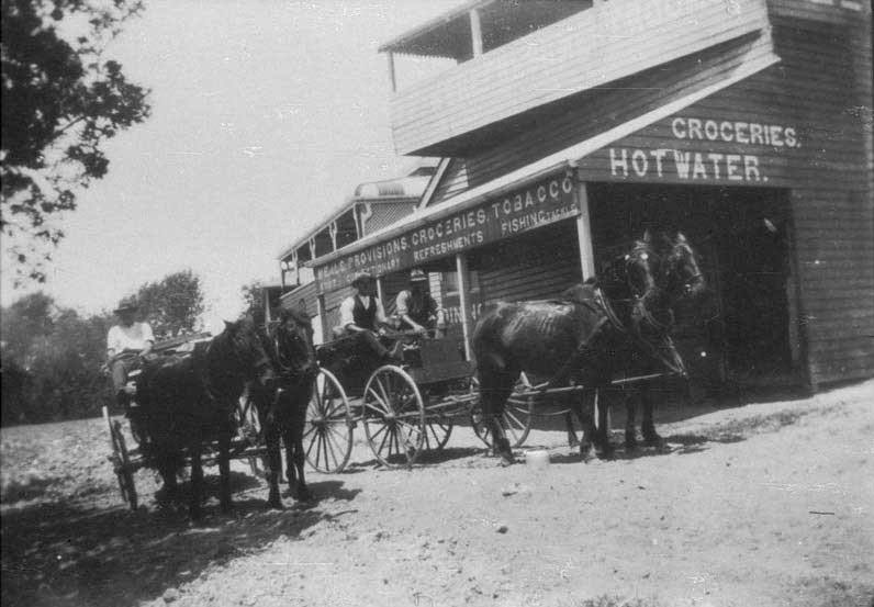 Cudgen, c. 1922. ‘Large groups of people would picnic there and would buy a kerosene tin of hot water for tea, taken out of a copper kept boiling - Cudgen Headland, NSW’. Image: NSW State Library collection. Reproduction: Peter de Waal