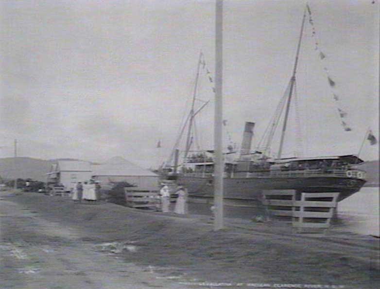 S.S. Kallatina at Maclean, Clarence River, n.d. Image: NSW State Library collection. Reproduction: Peter de Waal