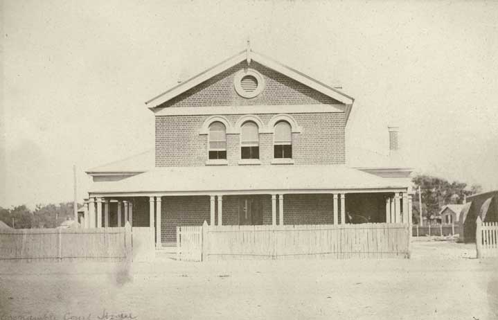 Coonamble courthouse, built 1881. Photo ID: SRNSW 4346_a020_ a020000326.jpg