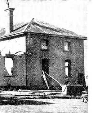 The Lambton courthouse, 62 years old, being demolished. Image: Newcastle Morning Herald and Miners’ Advocate, Wed 25 Aug 1937, p. 5. Reproduction: Peter de Waal