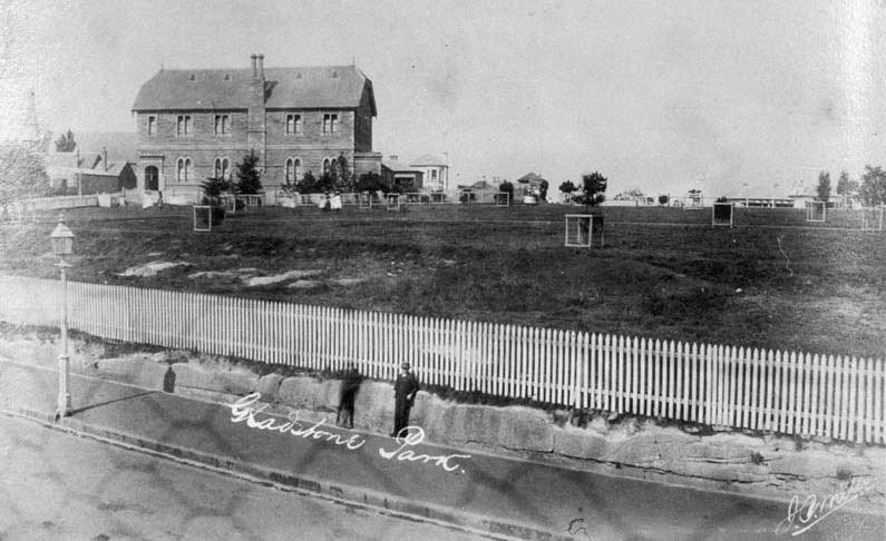 Gladstone Park and school from Darling Street, Balmain, NSW, c. 1890. Image: NSW State Library. Reproduction: Peter de Waal
