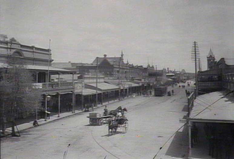 Broken Hill, Argent Street, looking south, Jul 1906. Image: NSW State Library collection. Reproduction: Peter de Waal Broken Hill, Argent Street, looking south, Jul 1906. Image: NSW State Library collection. Reproduction: Peter de Waal