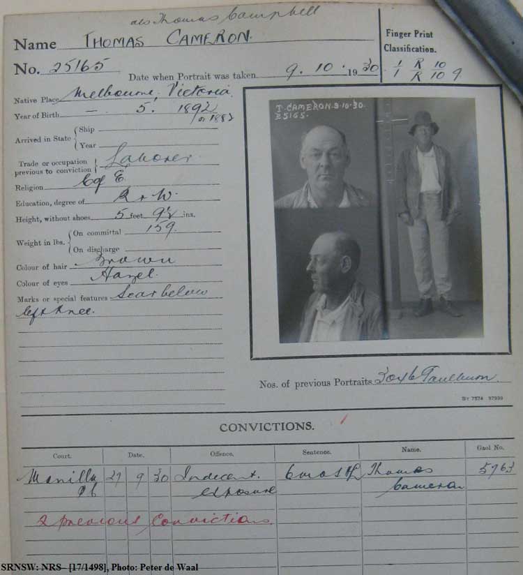 SRNSW: NRS– [17/1498], State Penitentiary photographic description book, 25 Sep 1930-31 Dec 1930, No. 25165, p. –.