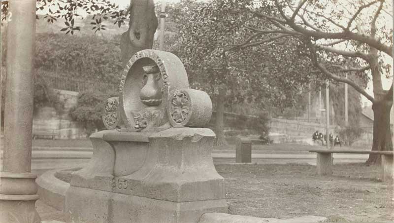 Argyle Place, (The Rocks, Sydney), Walter Rennie Mayor, 1869, drinking fountain, 1924. Image: NSW State Library collection. Reproduction: Peter de Waal