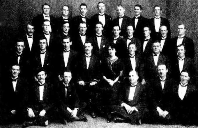 Kurri Kurri Orpheus Club. Image: Sydney Mail, (NSW), Wed 2 Apr 1924, p. 44. Reproduction: Peter de Waal