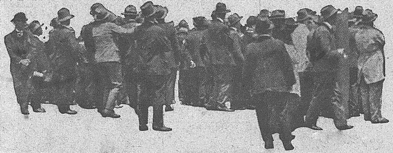A small section of the big cosmopolitan inquisitive crowd that waited and squeezed and pushed for a glimpse of the accused on Monday. Image: Truth, (Syd, NSW), Sun 5 Dec 1926, p. 13. Reproduction: Peter de Waal