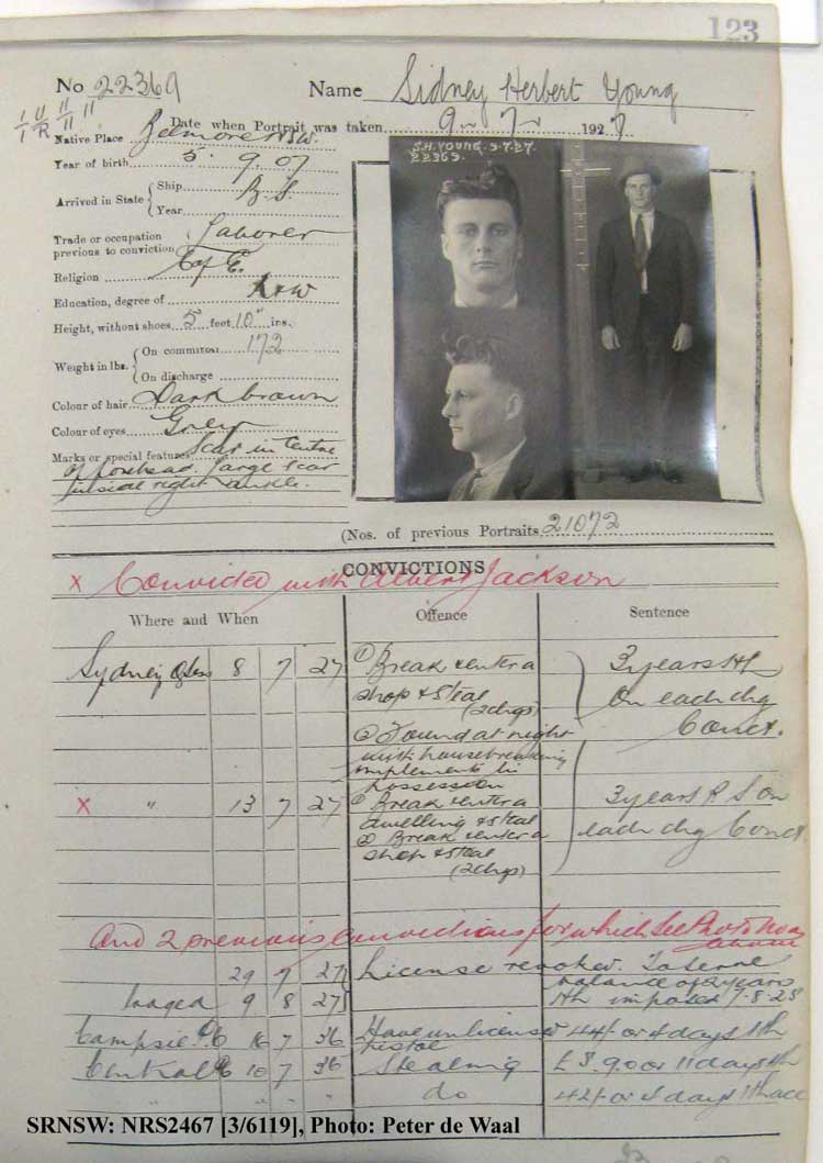 12 SRNSW: NRS2467, [3/6119], State Penitentiary photographic description book, 5 May 1927-7 Oct 1927, No. 22369, p. 123.