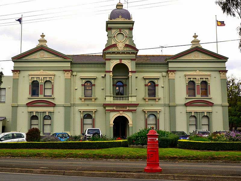 Randwick Town Hall, 3 Nov 2014. Image: Wikimedia Commons. Reproduction Peter de Waal