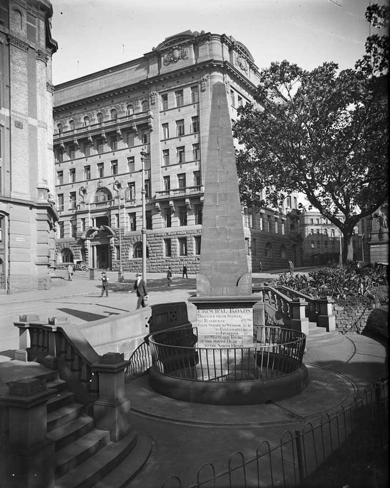 Macquarie Place, Obelisk, 1900- 1939. Image: NSW State Library collection. Reproduction: Peter de Waal