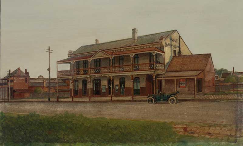 Harp Hotel, Corrimal Street, Wollongong, 1918. Image: NSW State Library collection. Reproduction: Peter de Waal